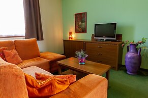 Max Inn Hotel