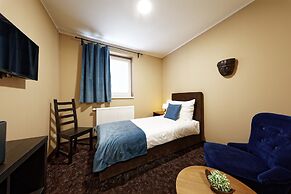 Max Inn Hotel