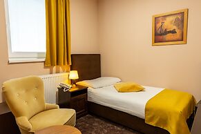 Max Inn Hotel