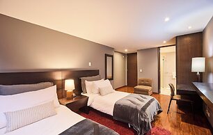 Nico ApartaSuites