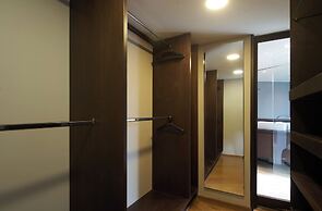 Nico ApartaSuites