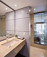 Nico ApartaSuites