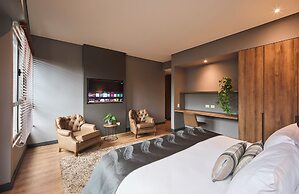 Nico ApartaSuites