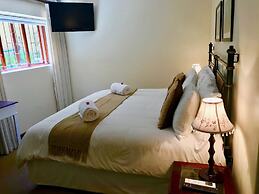Sundown Manor Guest House