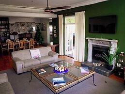 Sundown Manor Guest House