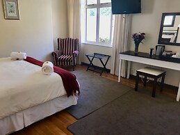 Sundown Manor Guest House