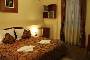 Enjoy Inn