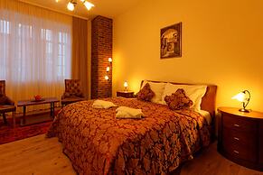 Enjoy Inn