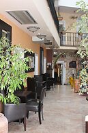 Enjoy Inn