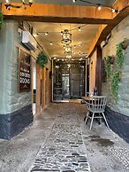 The Fountain Inn