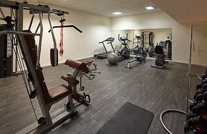 Melpo Antia Hotel & Suites