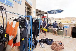 Arab Divers