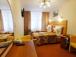 Aparthotel Adler