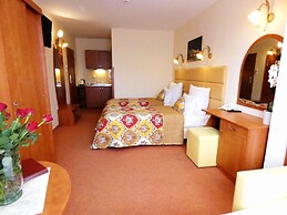 Aparthotel Adler