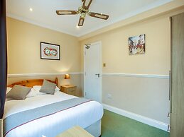 Flexistay Ambers Gatwick Aparthotel