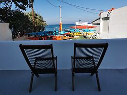 Laza Beach Inn