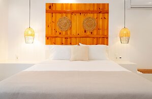 Laza Beach Inn
