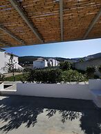 Laza Beach Inn