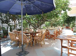 Voula Hotel