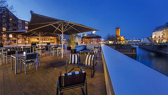 art'otel Cologne powered by Radisson Hotels