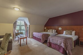 Silverbirch Hotel