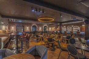 Silverbirch Hotel