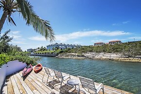 Grace Bay Beach Ocean Villas