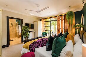 SW1 Lodge