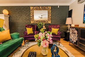 SW1 Lodge