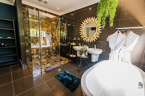 SW1 Lodge