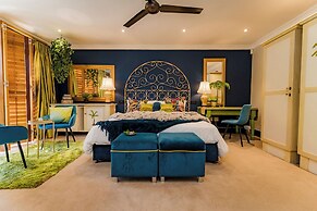 SW1 Lodge