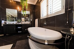 SW1 Lodge