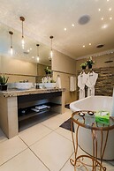 SW1 Lodge