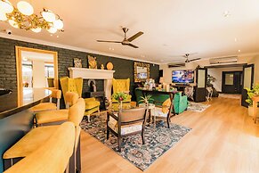 SW1 Lodge