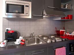 Aparthotel Lacroma