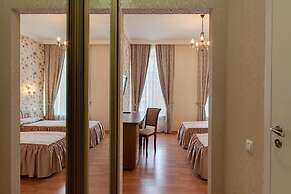Atrium Hotel