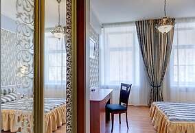 Atrium Hotel