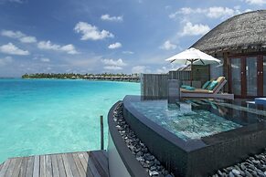 Constance Halaveli
