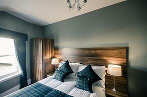 Royal West End Hotel
