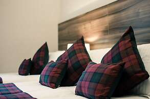 Royal West End Hotel