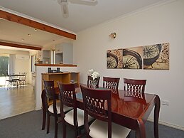 Madigan Wine Country Cottages