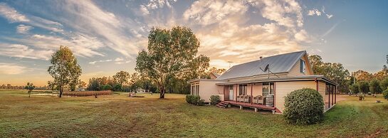 Madigan Wine Country Cottages