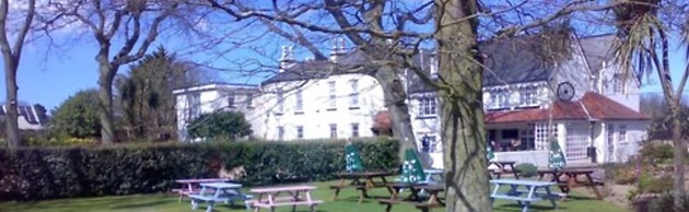 Les Douvres Hotel