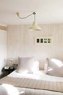 Les Douvres Hotel