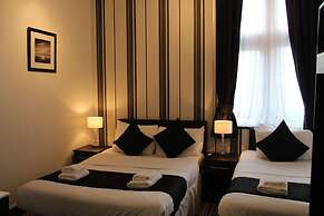 The Firs Lodge