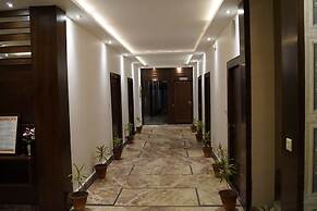 Optimum Tara Palace