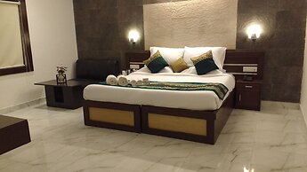 Optimum Tara Palace