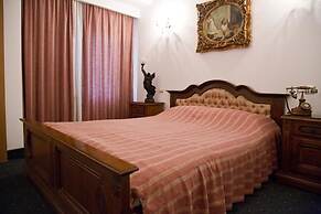 Hotel Carpati