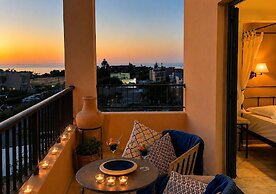 Golden Bay Hotel