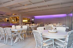 Golden Bay Hotel